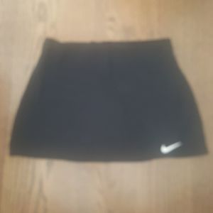 Nike black tennis skort
